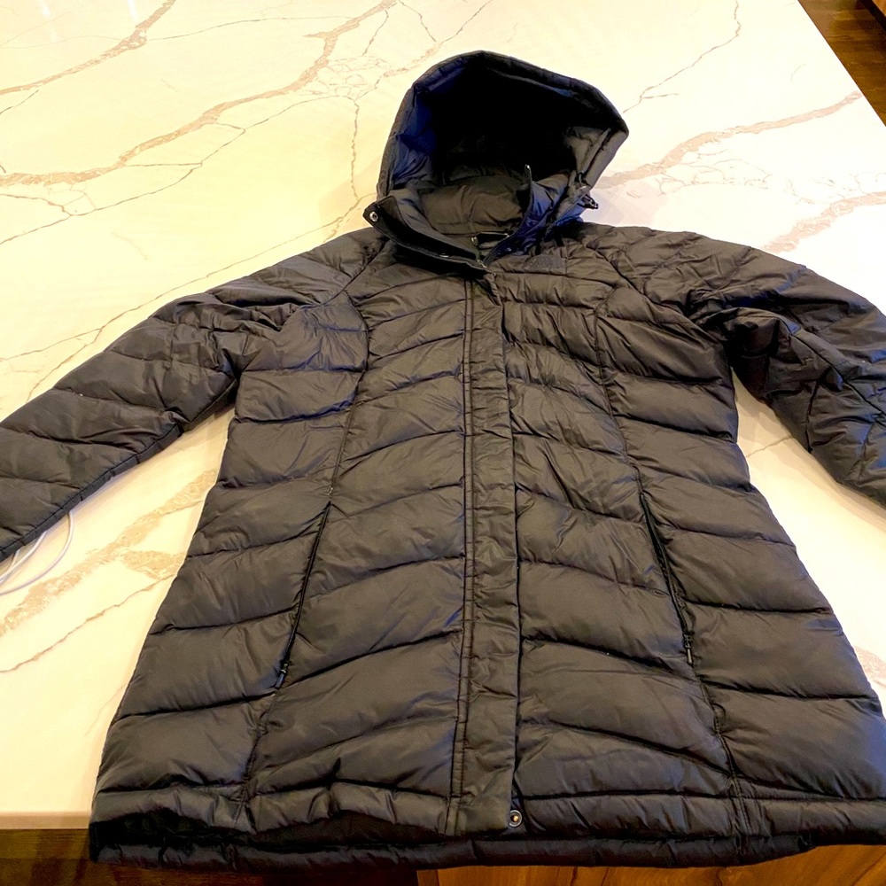 Black Women’s North Face GREAT condition!!